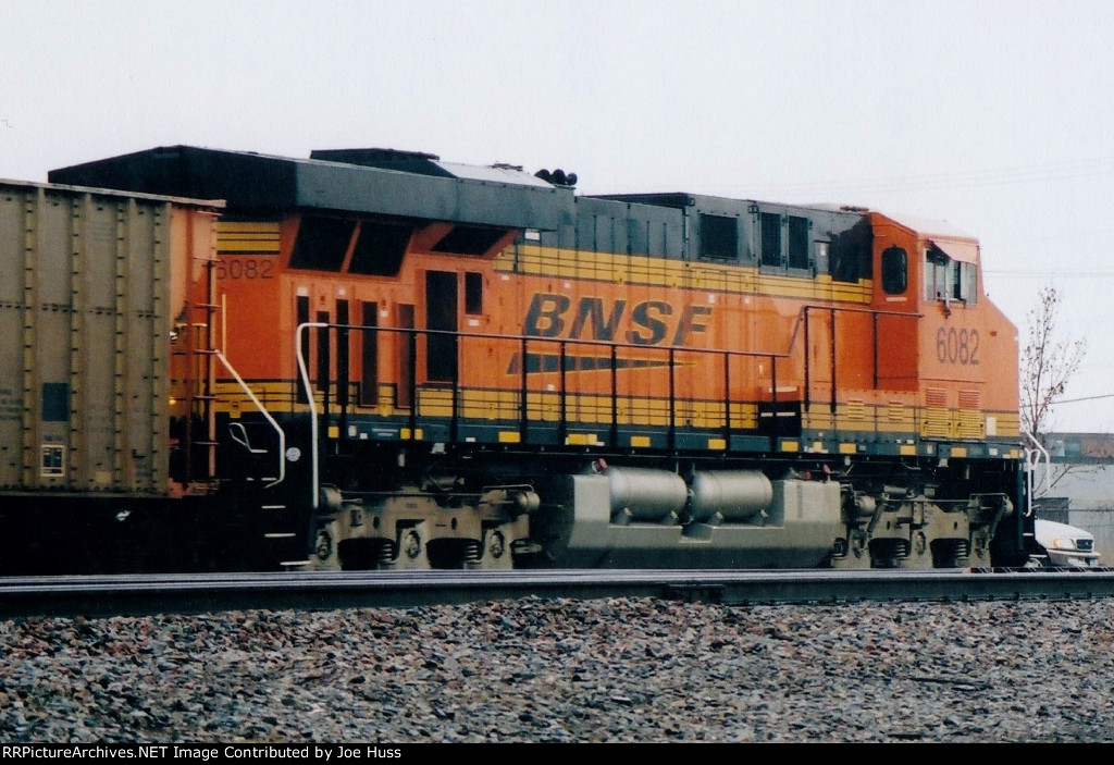 BNSF 6082 DPU